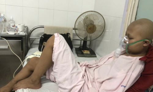 Nghị lực sống của cô bé ung thư xương