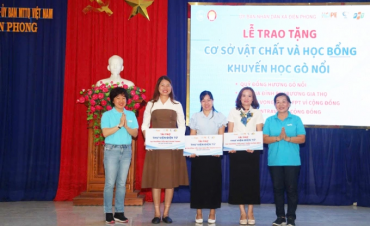 5 trường học ở Gò Nổi được sơn sửa, tặng thư viện điện tử