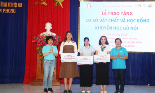 5 trường học ở Gò Nổi được sơn sửa, tặng thư viện điện tử