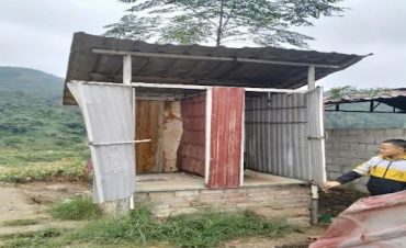 Loại bỏ nỗi sợ nhà vệ sinh cho học sinh vùng cao Lào Cai