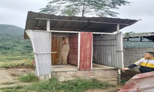 Loại bỏ nỗi sợ nhà vệ sinh cho học sinh vùng cao Lào Cai