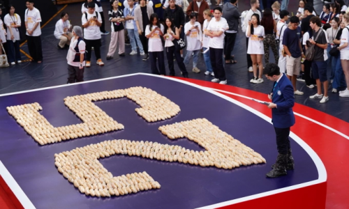 Hành trình ‘kỷ lục bánh mì’ giúp thanh thiếu niên khó khăn