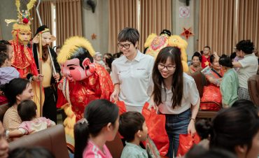 Mang Trung thu đến với bệnh nhi tại Điện Biên