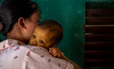 Những đứa trẻ mang “quả bom nổ chậm”