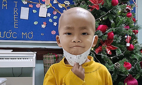 Ghép tế bào gốc cứu mạng bé trai 3 tuổi ung thư di căn