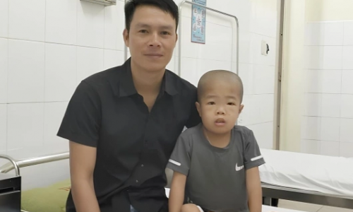 6 năm chờ ghép thận của cậu bé ‘lính chì’ Quảng Trị