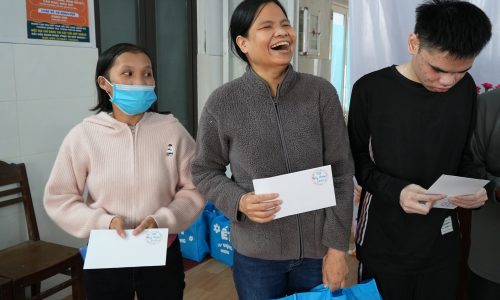 Tết Hy Vọng đến với người mù Đà Nẵng