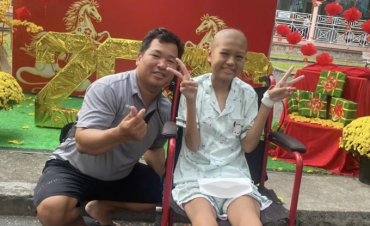 Vợ chồng ba lần cùng con vượt cửa tử