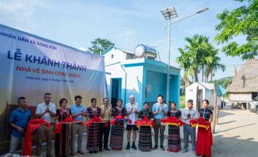 Khánh thành nhà vệ sinh cộng đồng tại xã Sông Kôn