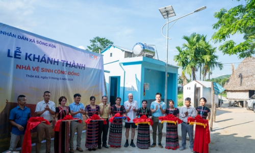 Khánh thành nhà vệ sinh cộng đồng tại xã Sông Kôn