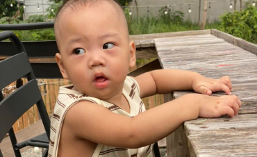 Hành trình giành giật sự sống của bé trai mắc bệnh hiếm