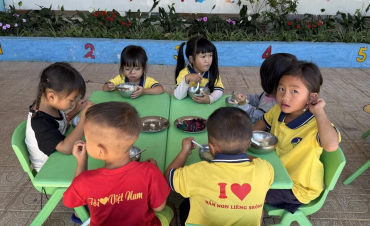 Dân bản mong chờ phòng học cho trẻ mầm non