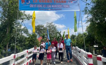 Hơn 2,3 tỷ đồng xây 4 cầu Hy vọng miền Tây