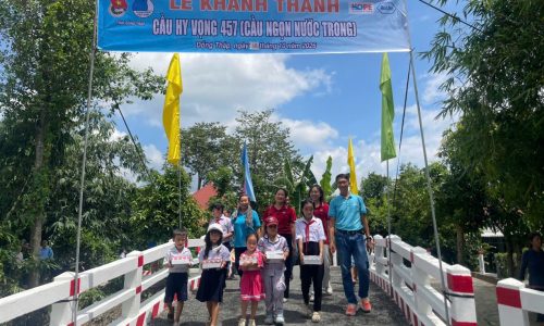 Hơn 2,3 tỷ đồng xây 4 cầu Hy vọng miền Tây